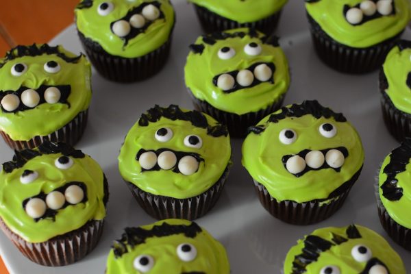 Easy Incredible Hulk or Frankenstein cupcakes