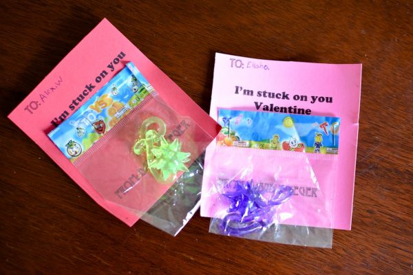 Easy DIY Valentines for kids Sticky hand valentines